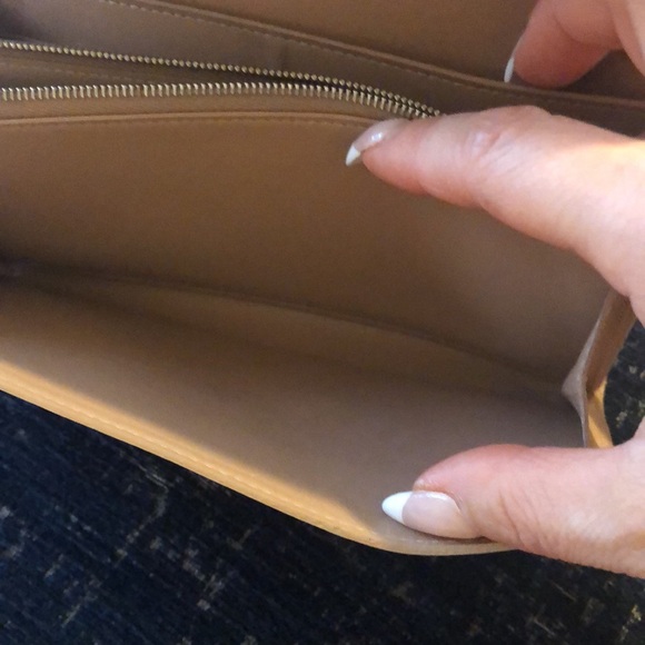 Wallet - Picture 6 of 7